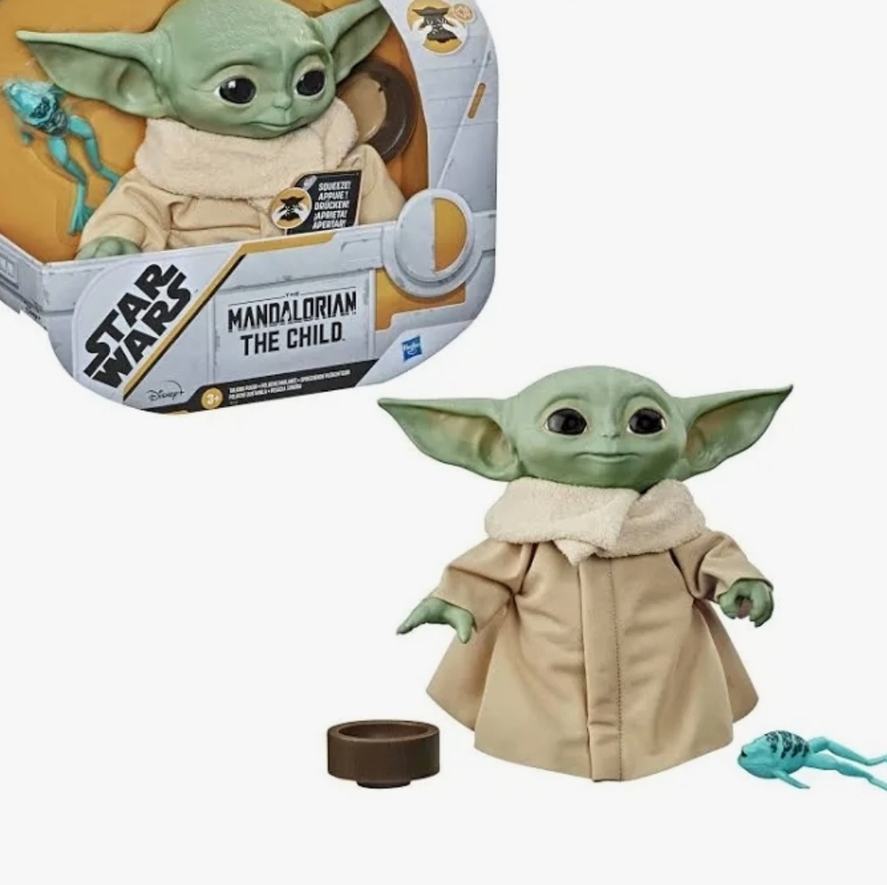 Disney Star Wars Baby Yoda Talking Plush Toy - Picture 4 of 7